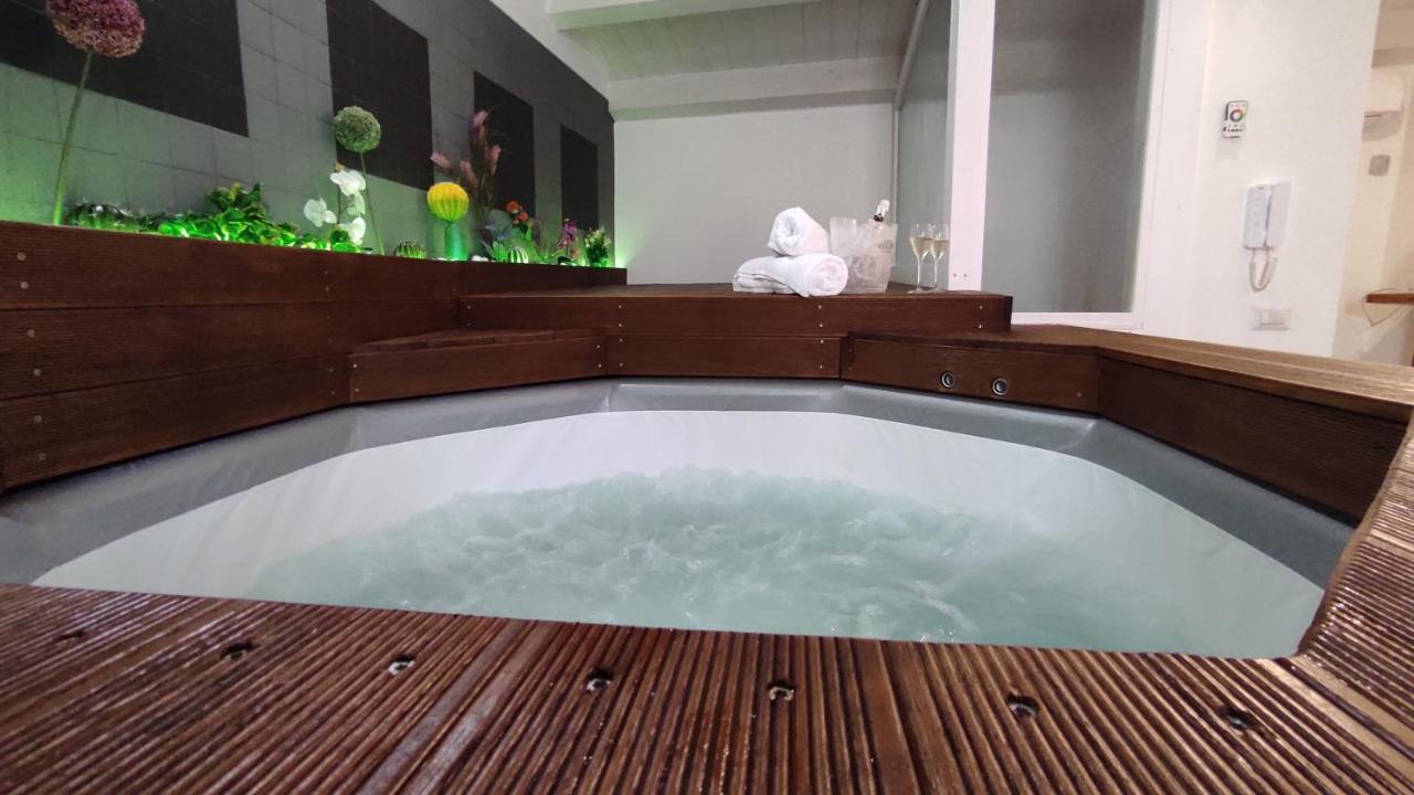 "B&B Santa Rita Corato Fitta Camere" Bagian luar foto