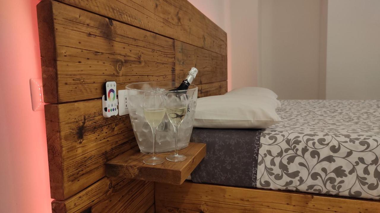 "B&B Santa Rita Corato Fitta Camere" Bagian luar foto